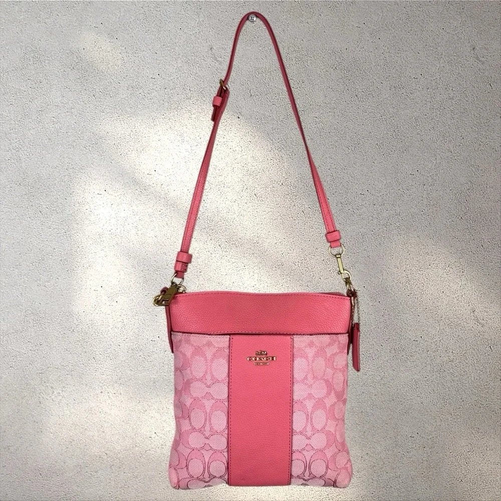 Coach‎ Kitt Messenger Shoulder Bag In Colorblock Signature Canvas & Leather Pink